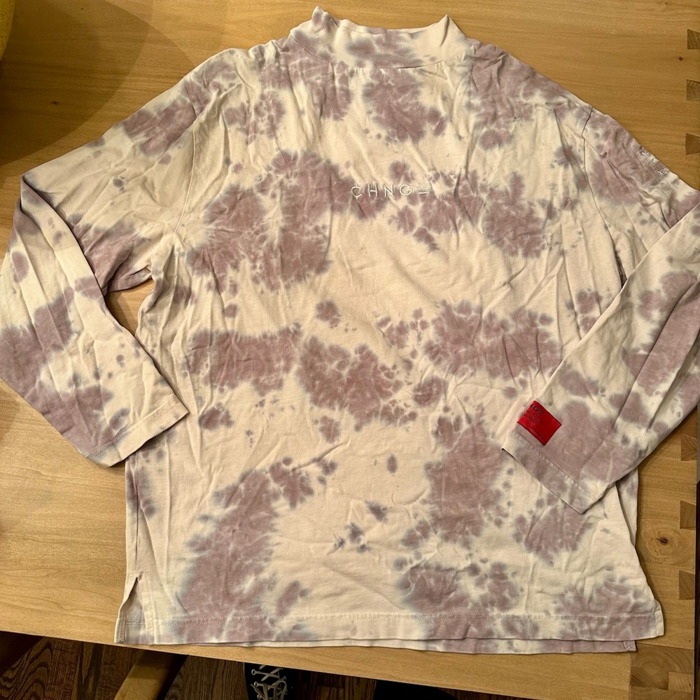 CHNGE Smiley Mock neck